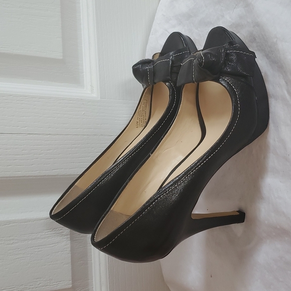 Black Leather Open-Toed Pumps - Picture 1 of 7